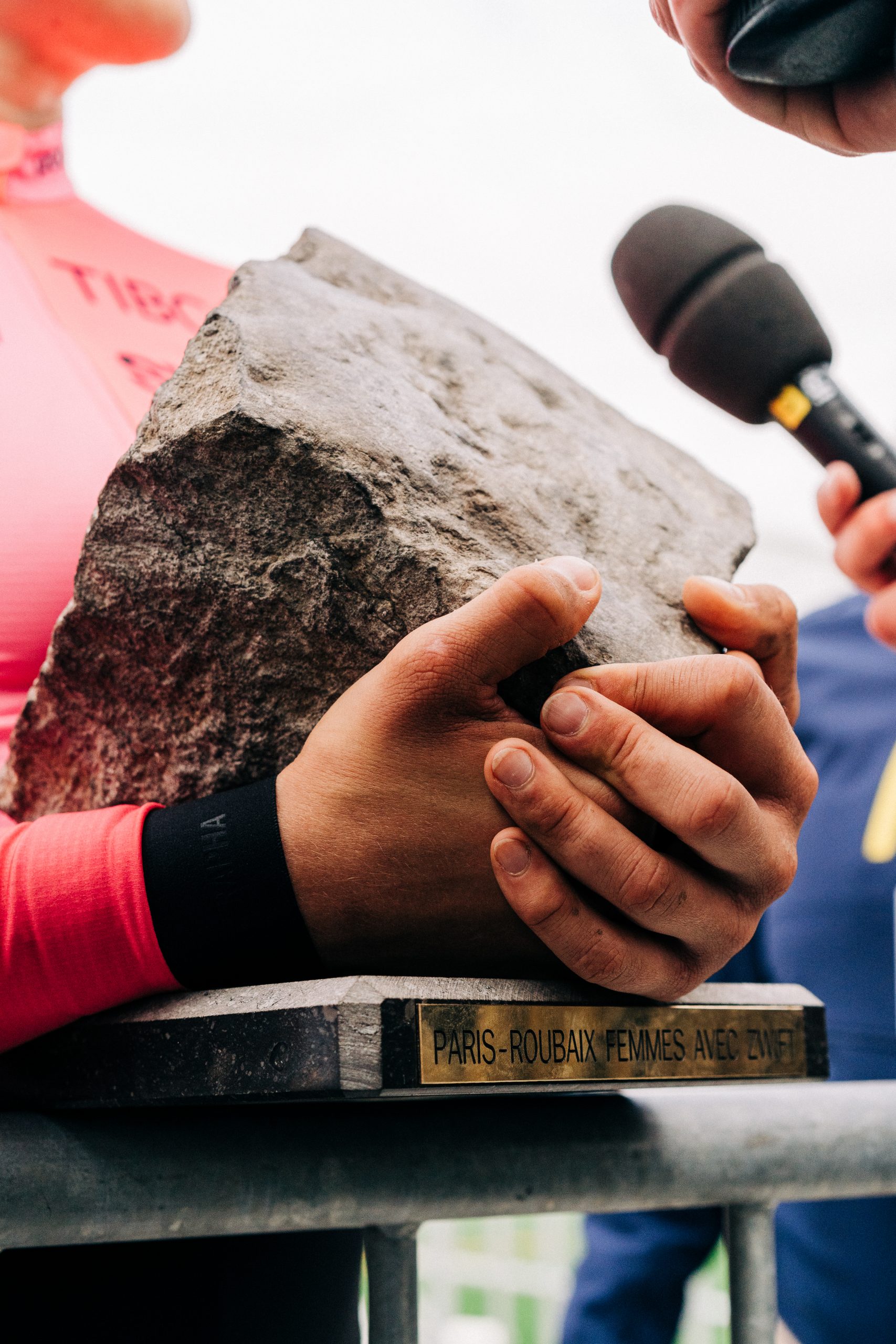 Paris-Roubaix Femmes trophy detail